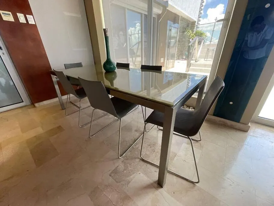 산토도밍고 Extravagant High Rise Bachelor Ph Private Jacuzzi 아파트